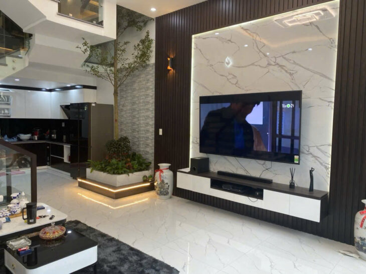 Cực hiếm ! Trung tâm đường Nguyễn Trãi, Ngô Quyền, Hải Phòng ???? Ô tô Vào nhà