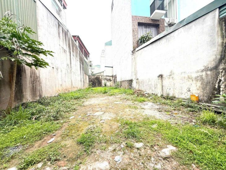 Cần bán 100m ĐẤT, MT 6m Nguyễn Văn Cừ,long Biên giá 9ty ,oto KD