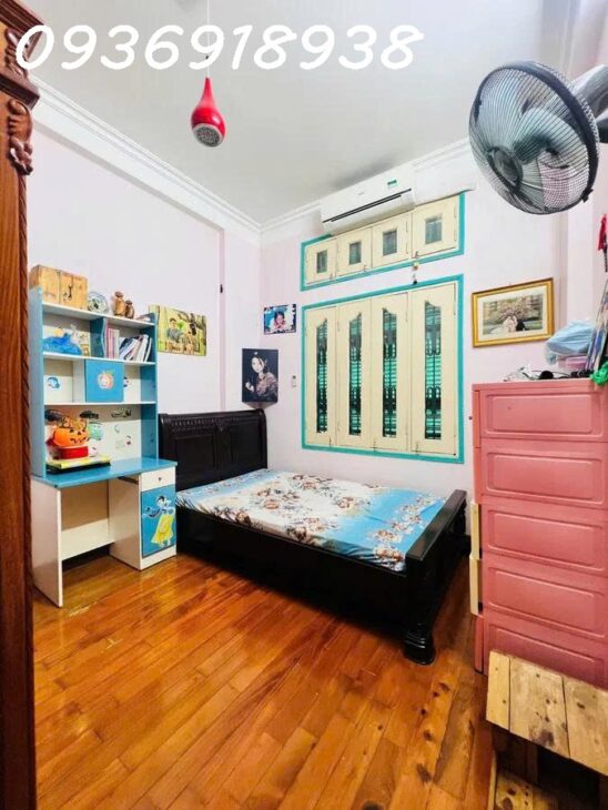 17 tỷ-phân lô-vỉa hè-ô tô tránh-kinh doanh sầm uất-Hoàng Quốc Việt, Cầu Giấy