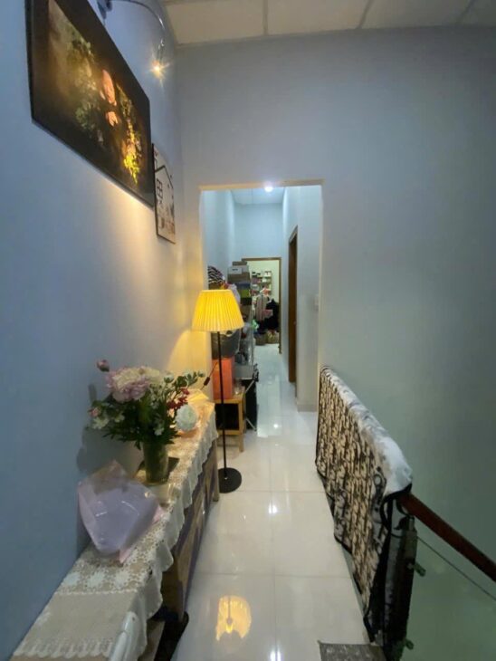 BÁN NHÀ HẺM XE HƠI – THÍCH QUẢNG ĐỨC