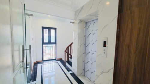 Siêu phẩm phân lô Lê Duẩn,Đống Đa,2 mặt tiền,vỉa hè rộng,oto tránh,7T thang máy,47m2, giá 22 tỷ