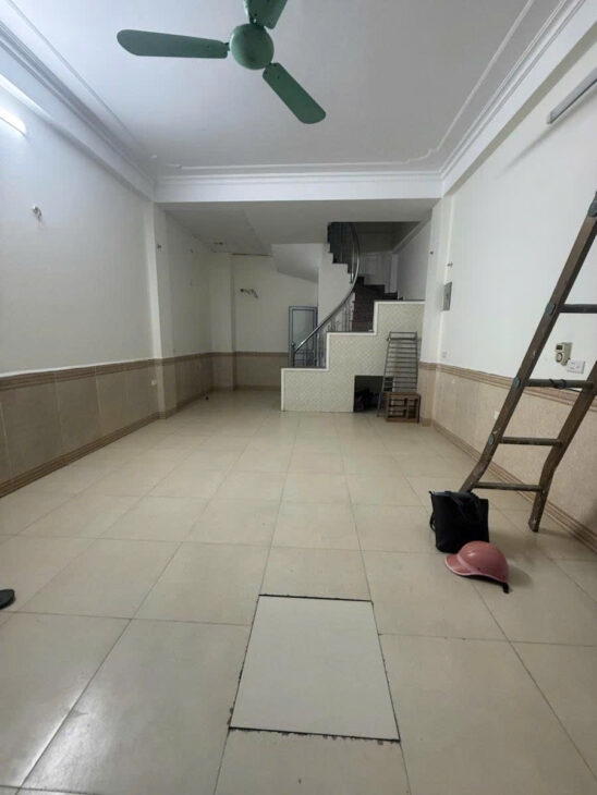 BÁN NHÀ 4T – 60M² – MT 6M – GIÁ CHỈ 6,9 TỶ – ô tô đỗ cửa THẠCH CẦU- LONG BIÊN