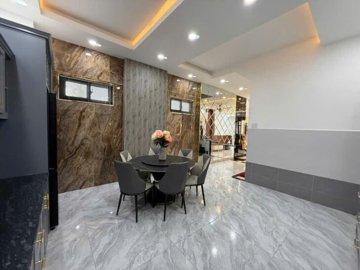 HẺM 28 PHÚ THUẬN – QUẬN 7 – CĂN GÓC CHỈ 1 SẸC – GIÁ CỰC TỐT CHỈ 8.25 TỶ – SỔ HỒNG RIÊNG, PHÁP LÝ