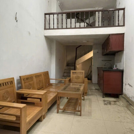 Cần bán nhà 5 tầng 25m cực đẹp ô tô đỗ tại Giải Phóng, Hoàng Mai