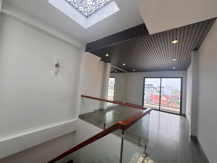 BỒ ĐỀ THANG MÁY – Ô TÔ – NHÀ MỚI FULL NỘI THẤT 64M x 5 TẦNG