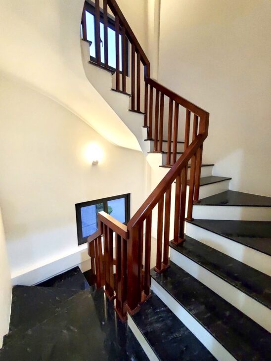 NHÀ ĐẸP Ở LUÔN MẶT NGÕ KHÂM THIÊN-DT33M2-5 TẦNG-MT4.2M-GIÁ CHỈ 7.4 TỶ