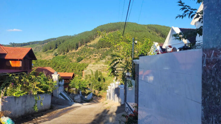 BÁN NHÀ SÂN VƯỜN THÔN 2 MÊ LINH LÂM HÀ – CÁCH CAFE MÊ LINH 1.5KM, ĐÀ LẠT 10KM – SỔ HỒNG TRAO TAY