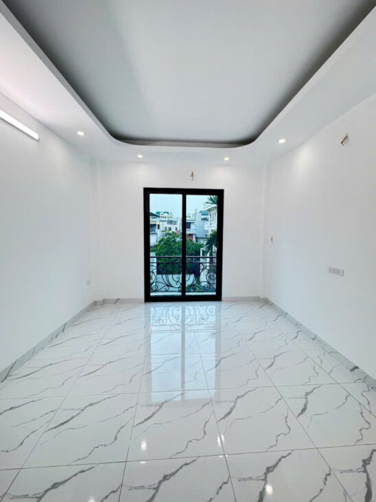 Bán Căn Nhà Nam Dư Lĩnh Nam Xây Mới Ô Tô Đỗ Cửa 32m 5 Tầng 5.99 Tỷ Sổ Đỏ