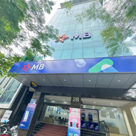 CHO THUÊ VĂN PHÒNG 80M² – TÒA NHÀ HT BUILDING, 28 XUÂN LA, TÂY HỒ