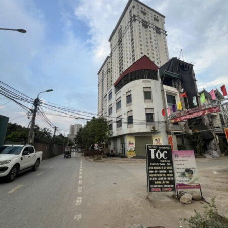 Bán nhà mới gần Thị trấn Trôi, lô góc oto vào, chỉ 5.2 tỷ.