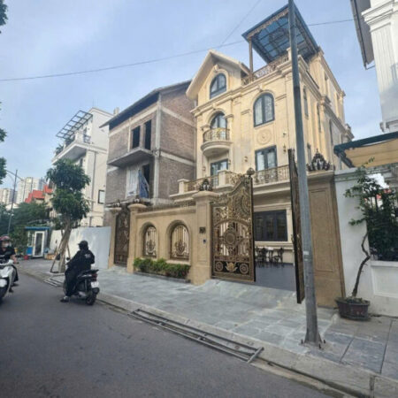 BIỆT THỰ VIP Tp Giao Lưu Từ Liêm gần hồ đẳng cấp nhỉnh 84ty 212m x 3t. BIỆT THỰ VIP Tp Giao Lưu Từ Liêm gần hồ đẳng cấp nhỉnh 84ty 212m x 3t.