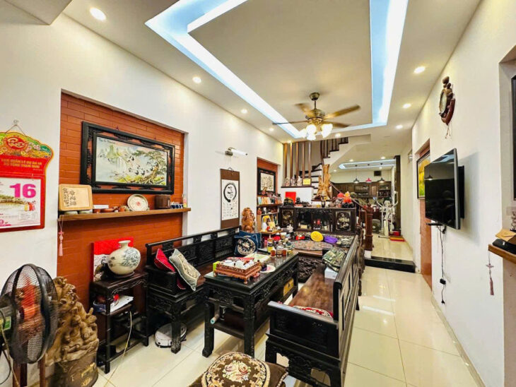 NHÀ HỒ ĐẮC DI,ĐỐNG ĐA,Ô TÔ ĐỖ,2 THOÁNG,LÔ GÓC,HIẾM