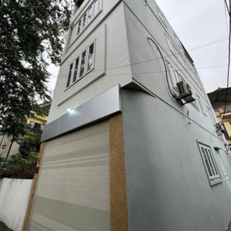 NGỌC THỤY LÔ GÓC 50M X 4 TẦNG Ô TÔ ĐỖ CỬA – 8 TỶ HƠN