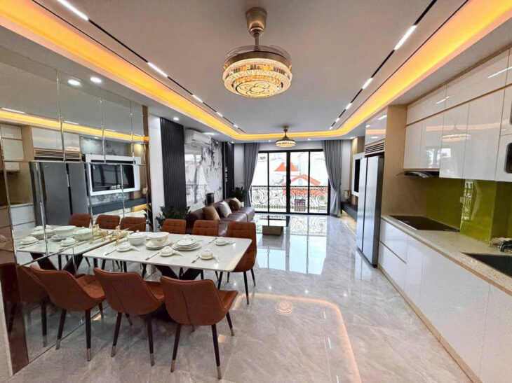 Hoa hậu đón cầu Trần Hưng Đạo 6 tầng x 55m2 oto 7 chỗ , 2 thoáng vĩnh viễn thang máy.