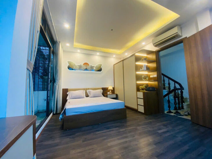 Căn góc – Trần Quốc Hoàn – 5 tầng – 36m² – 10.3 tỷ