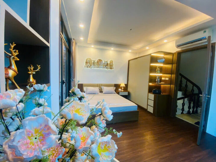 Căn góc – Trần Quốc Hoàn – 5 tầng – 36m² – 10.3 tỷ