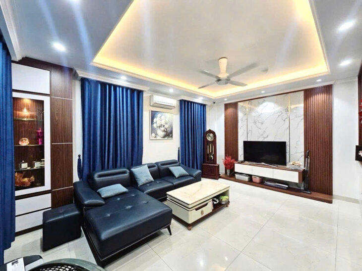 Nhà đẹp gần Nguyễn Phong Sắc – 6 tầng – 35m² – 8.9 tỷ