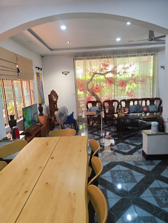 BÁN NHÀ PHỐ HẺM XE HƠI – DIỆN TÍCH LỚN – TRUNG TÂM THẢO ĐIỀN, TP. THỦ ĐỨC