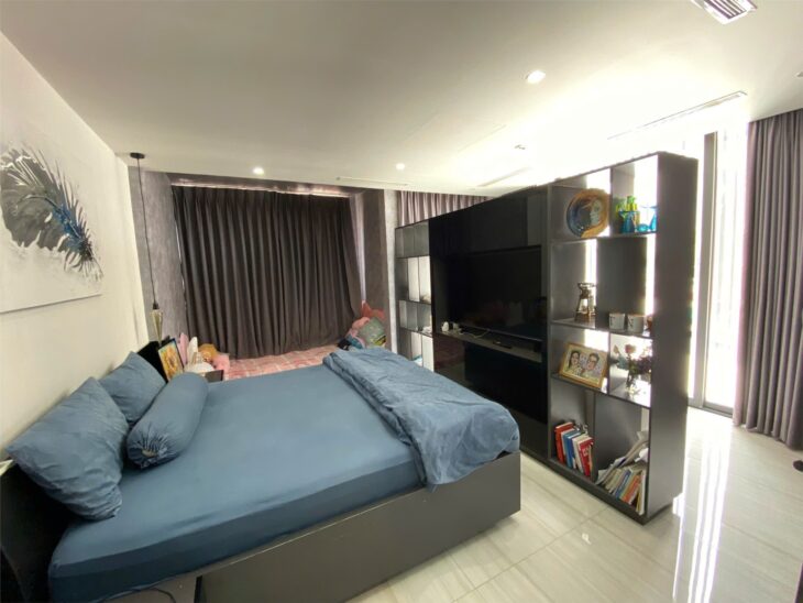 NHÀ ĐẸP – GIÁ TỐT – Chính chủ Cần bán nhanh Nhà hiện đại quận 7, có 5 p ngủ, kèm nội thất cao cấp