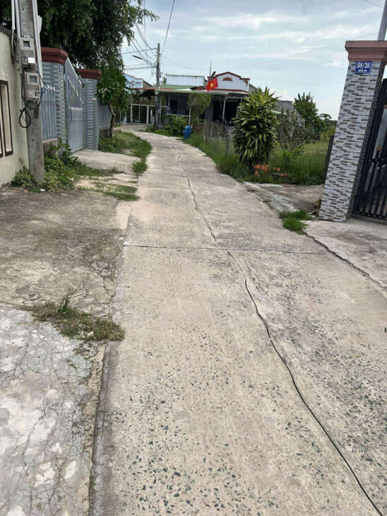 Bán 5.5m x 50m đất ONT Hẻm Lý Thái Tổ – TX LaGi giá ngộp 1 tỷ sổ riêng