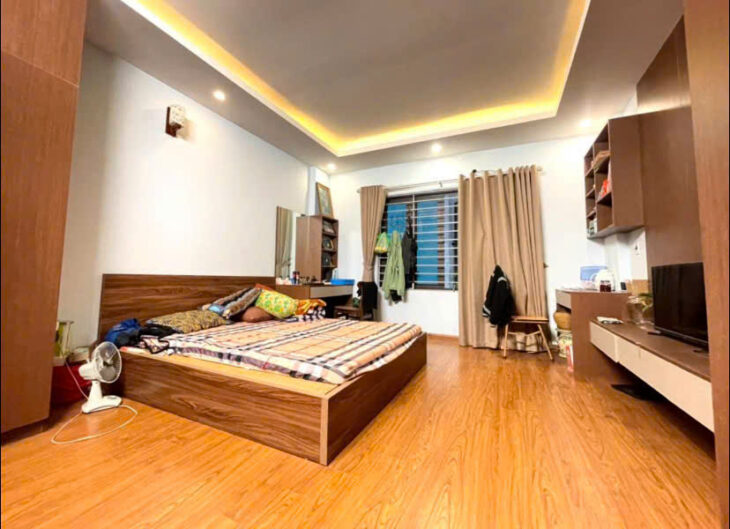 BÁN NHÀ VÕ CHÍ CÔNG, 35M² x 5 TẦNG, NGÕ THÔNG Ô TÔ, TỰ XÂY CHẮC CHẮN, GIÁ 7.9 TỶ