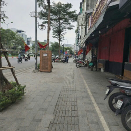 MẶT PHỐ Ô CHỢ DỪA,NHÀ DÂN MỚI XÂY,LÔ GÓC ,VỈA HÈ,KINH DOANH