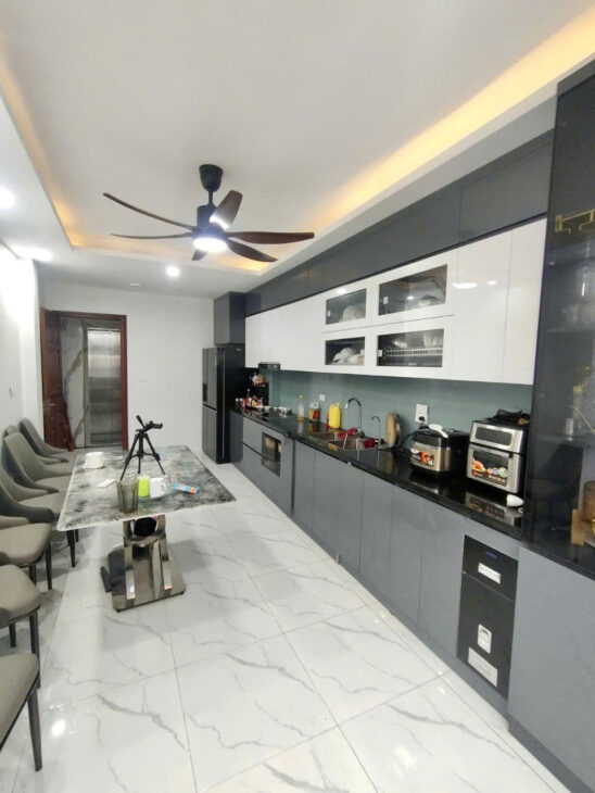 BÁN NHÀ ĐẠI TỪ- HOÀNG MAI, 34/36 M2, 6 TẦNG, THANG MÁY, GIÁ 9 TỶ.