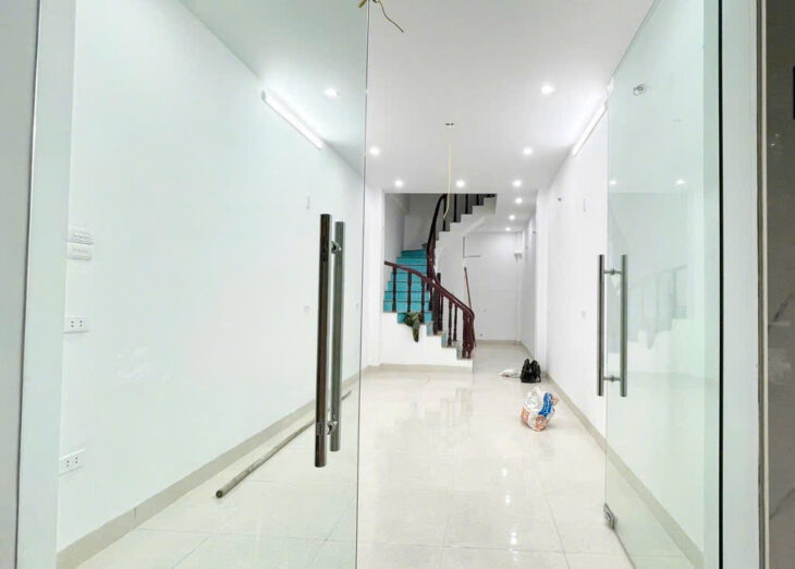 Bán nhà phân lô đền lừ vỉa hè ô tô tránh 5 tầng giá 14 tỷ 5