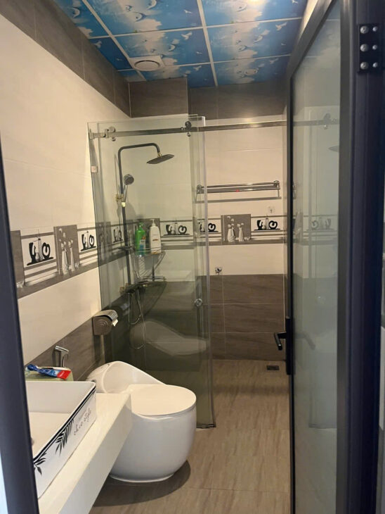 CHO THUÊ NHÀ NGUYÊN CĂN PHÙ ĐỔNG THIÊN VƯƠNG P8 ĐÀ LẠT – 5PN, HẦM ĐẬU XE, FULL NỘI THẤT