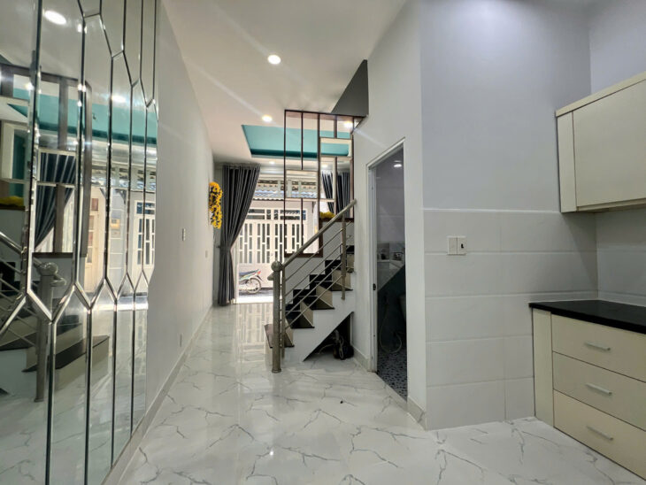 NHÀ 3 TẦNG MỚI TINH – HẺM XE HƠI – THẠNH XUÂN Q12 SÁT GÒ VẤP 1,52 TỶ SỔ HC