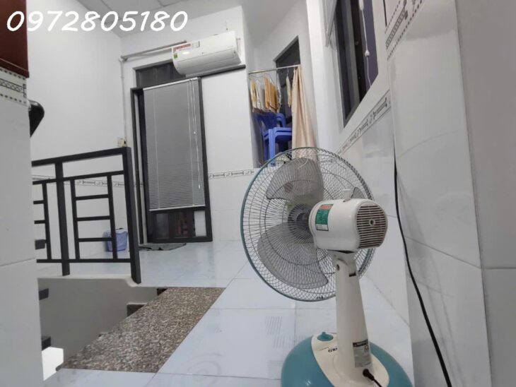 Nhà 3 tầng mới ở ngay Sổ riêng hoàn công, Linh đông Thủ Đức 2.45 Tỷ TL