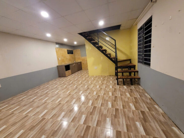 NHÀ HẺM CÁCH MẠNG THÁNG 8 GIÁ 1 TỶ 200 TRIỆU CÁCH HỒ XUÂN HƯƠNG 400M