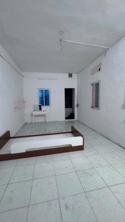 Cát Linh, Đống Đa, ngõ nông gần Ô TÔ -Dt 34/40m -4 tầng- giá chỉ 7.3tỷ