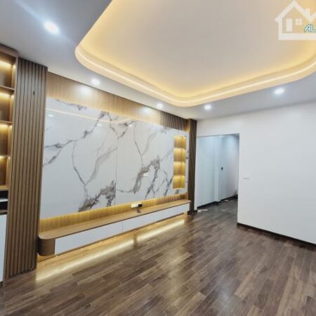 Bán nhà phố Cầu Giấy – 46m² x 5 tầng – Ô tô – Kinh doanh – Giá 16.8 tỷ