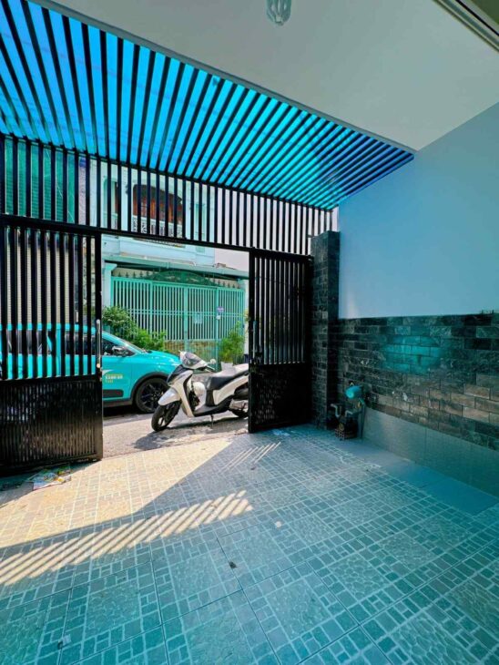 BÁN NHÀ HẺM XE HƠI NGỦ TRONG NHÀ LÊ VĂN THỌ – 3 LẦU – HẺM 6M – GẦN CÔNG VIÊN LÀNG HOA, GÒ VẤP