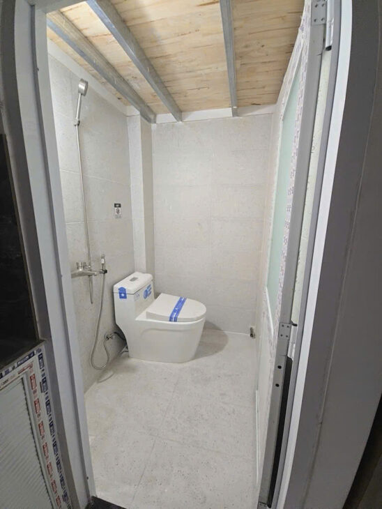 CHDV Dòng tiền gần 900tr/năm, mặt tiền TL15 gần Ngã Tư Ga, 146m2, 6 tầng, hầm, 19 phòng