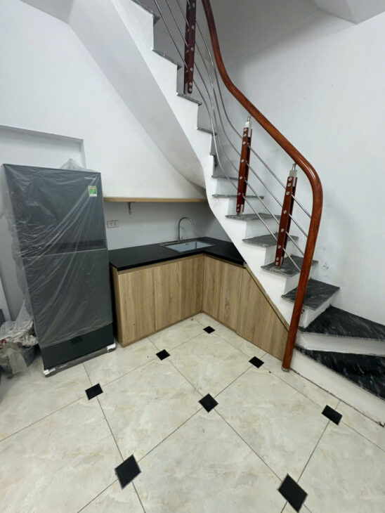 Bán nhà cực đẹp 14m x 3 tầng ô tô kinh doanh tại 172 Tôn Đức Thắng, Đống Đa