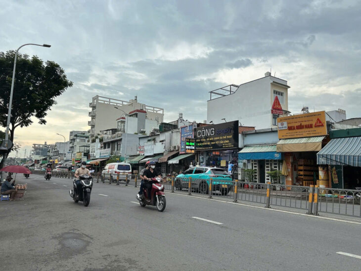 Nhà mặt tiền đường 30m Lê Đức Thọ 151m2 ngang 5.1m 4 tầng BTCT ngay chợ KD đỉnh 21 tỷ.