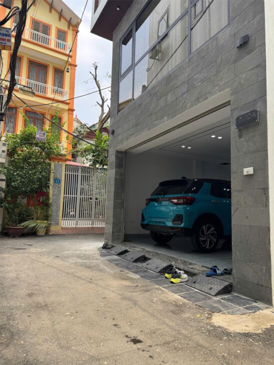 BÁN NHÀ 7 TẦNG THANG MÁY – LÔ GÓC, BÁT KHỐI, LONG BIÊN