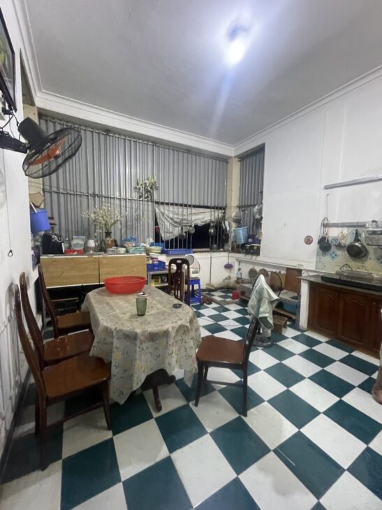 BÁN NHÀ PHỐ DƯƠNG QUẢNG HÀM, CẦU GIẤY: 100M2, 4 TẦNG, 4 NGỦ, SỔ ĐỎ CHÍNH CHỦ, GIÁ CHỈ 42 TỶ – GỌI