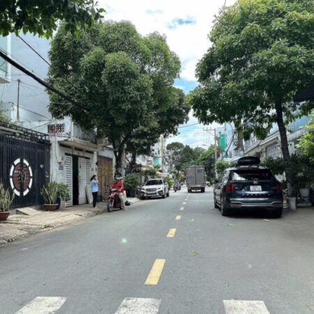 Nhà phố 6 lầu PC Âu ngang 4.2m MT 736 Lê Đức Thọ 88m2 tặng full NT gần trường 15 tỷ xíu