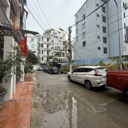 PHÂN LÔ VIP – Ôtô tránh Phố Trần Quốc Hoàn 90m/ 5Tầng/MT 8.4m 48 Tỷ, Dân trí cao PHÂN LÔ VIP – Ôtô tránh Phố Trần Quốc Hoàn 90m/ 5Tầng/MT 8.4m 48 Tỷ, Dân trí cao