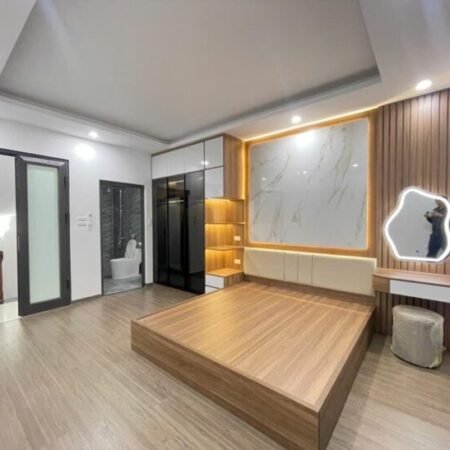 Bán nhà Bùi Xương Trạch- Ngõ 3 gác thông- Nhà đẹp ở ngay- Lô góc- 40m2