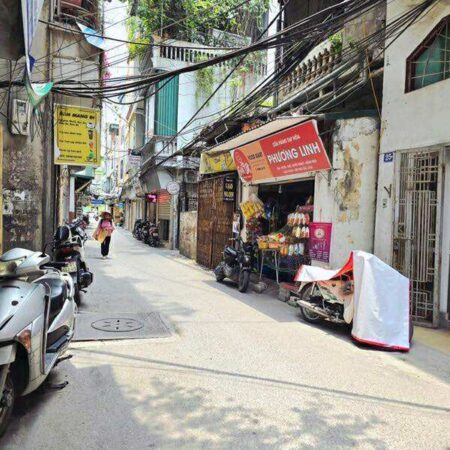 Nhà Đẹp Dân Xây, Cạnh Times City, 20m Ra Ô Tô Tránh Chỉ Nhỉnh 6 Tỷ Nhà Đẹp Dân Xây, Cạnh Times City, 20m Ra Ô Tô Tránh Chỉ Nhỉnh 6 Tỷ