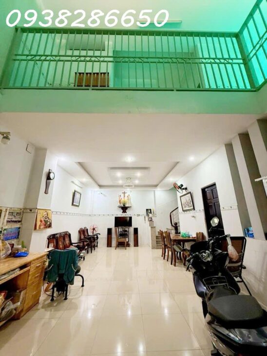 MẶT TIỀN KINH DOANH TÂN THỚI NHẤT QUẬN 12 , DT 8,5 X 16 = 136M2 ,NHÀ 3 TẦNG ,3PN,4WC