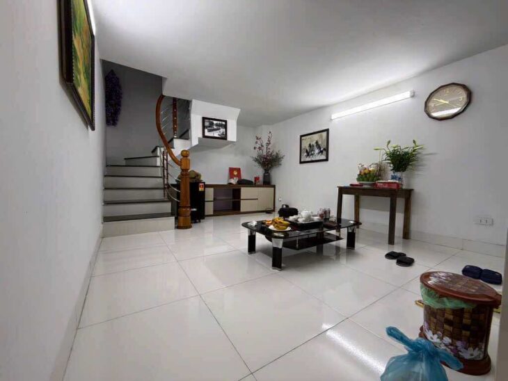 TT Hai Bà Trưng, Nhà Đẹp Ở Ngay, Ngõ Nông, Gần Chợ Chỉ Nhỉnh 5 Tỷ