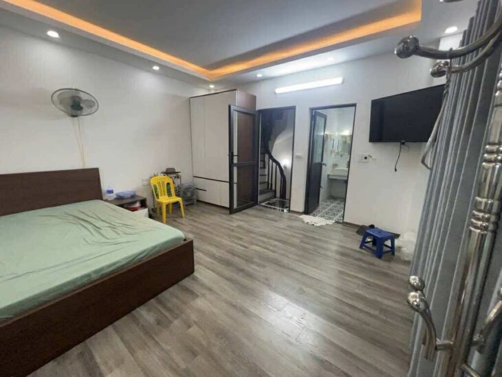 Mai Động, Đền Lừ, Nhà 5 Tầng, Ba Gác Đỗ Cửa, 20m Ra Ô Tô Nhỉnh 6 Tỷ