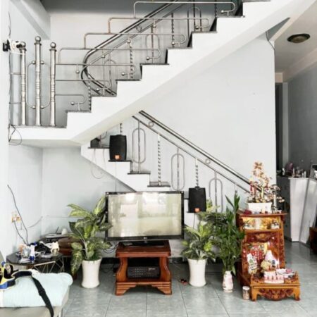 ???? Mặt tiền Sơn Trà, chính chủ lâu đời, nhà 2 tầng sát biển nhỉnh 5 tỷ. ???? Mặt tiền Sơn Trà, chính chủ lâu đời, nhà 2 tầng sát biển nhỉnh 5 tỷ.