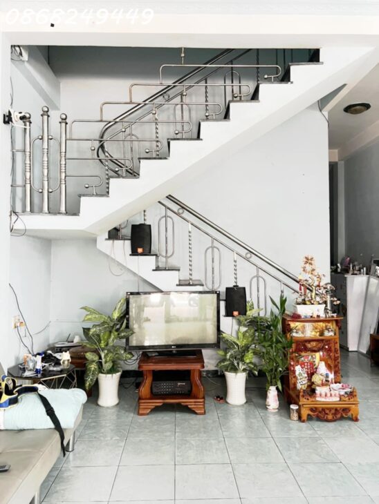 🌹 Mặt tiền Sơn Trà, chính chủ lâu đời, nhà 2 tầng sát biển nhỉnh 5 tỷ.