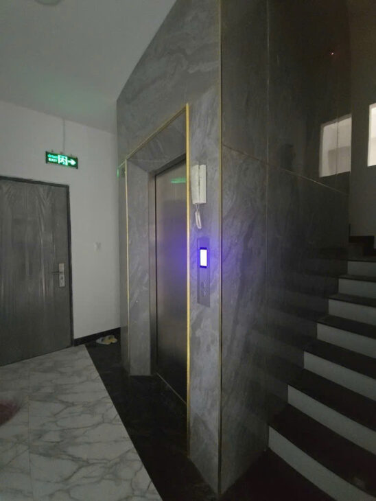 CHDV Dòng tiền gần 900tr/năm, mặt tiền TL15 gần Ngã Tư Ga, 146m2, 6 tầng, hầm, 19 phòng